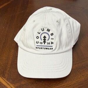 Columbia Logo Unstructured Dad Cap | Grey